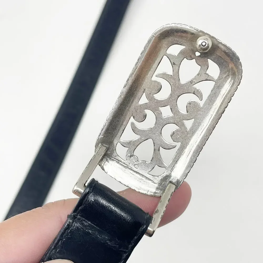 Fossil Women's Black Genuine Leather Belt Size Small Silver Tone Buckle and Tip
